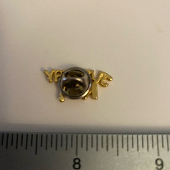 Just Say No lapel pin - Picture 4 of 4